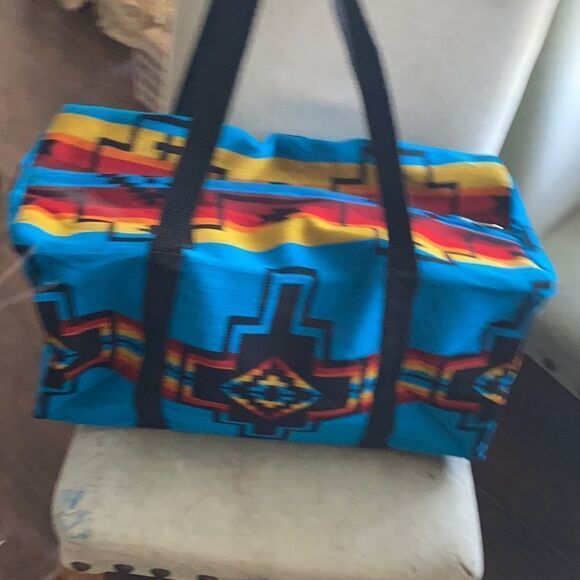 Large Southwest Weekender Travel Bag - Picture 2 of 4